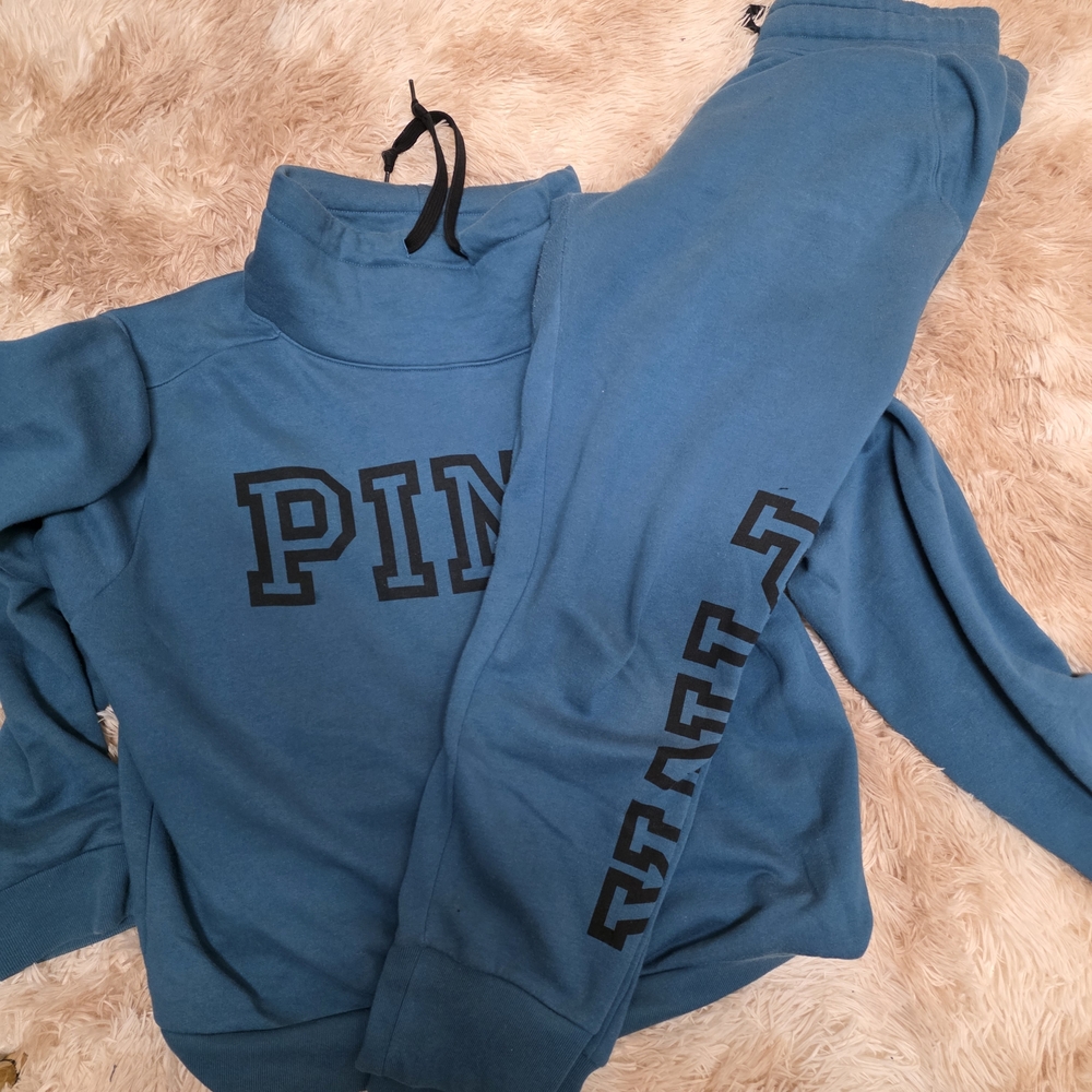 PINK Victoria's Secret Teal Sweatsuit Set